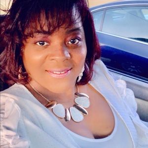 Meet your Posher, Oshun